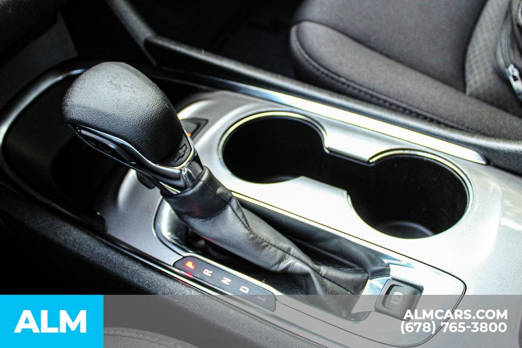 Used 2024 Chevrolet Malibu LT FWD image 32