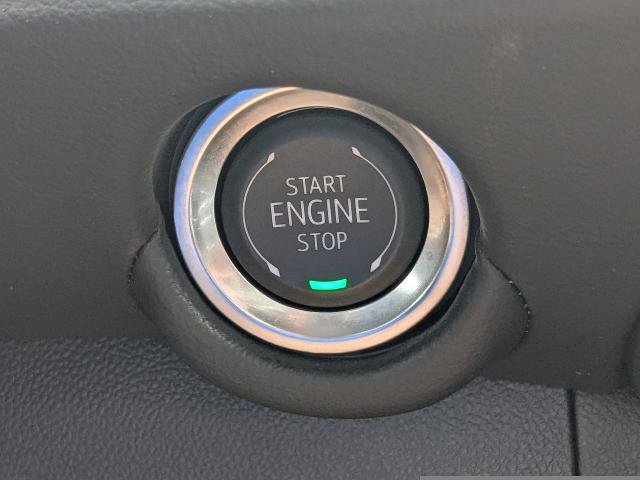 Certified 2025 Chevrolet Suburban Z71 image 32