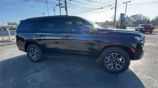 Used 2023 Chevrolet Tahoe Z71 w/ Luxury Package image 3