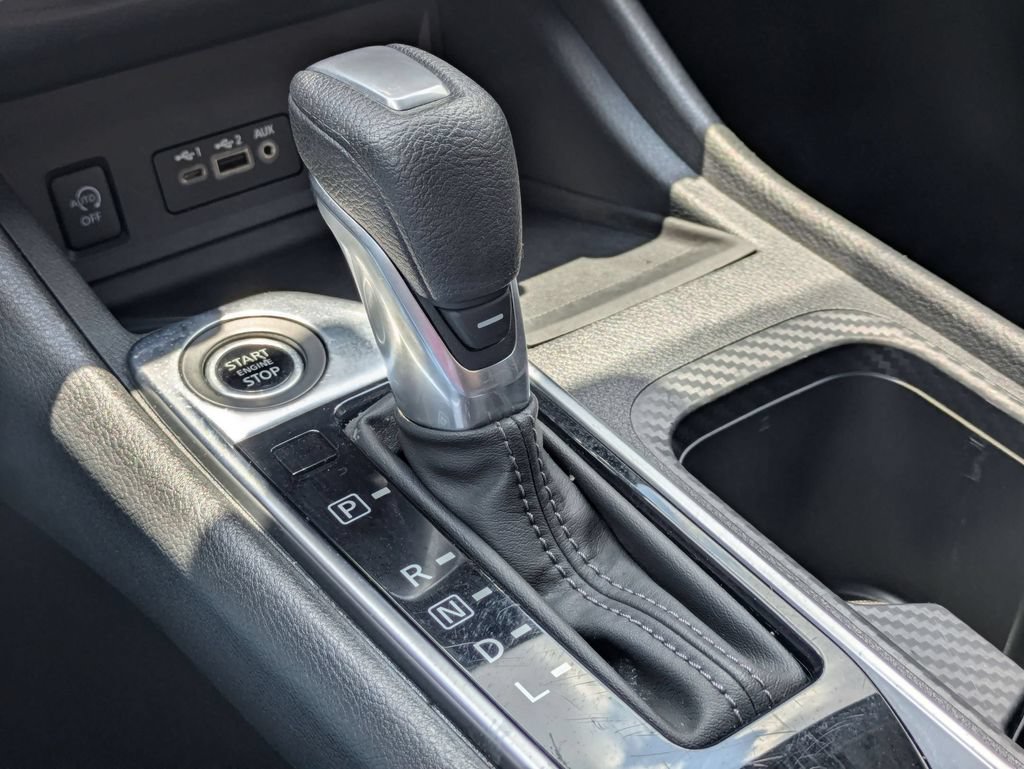 Used 2025 Nissan Sentra SV FWD image 17