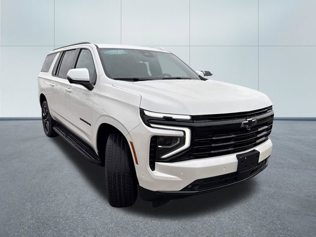Used 2025 Chevrolet Suburban RST w/ Comfort Package AWD/4WD image 5
