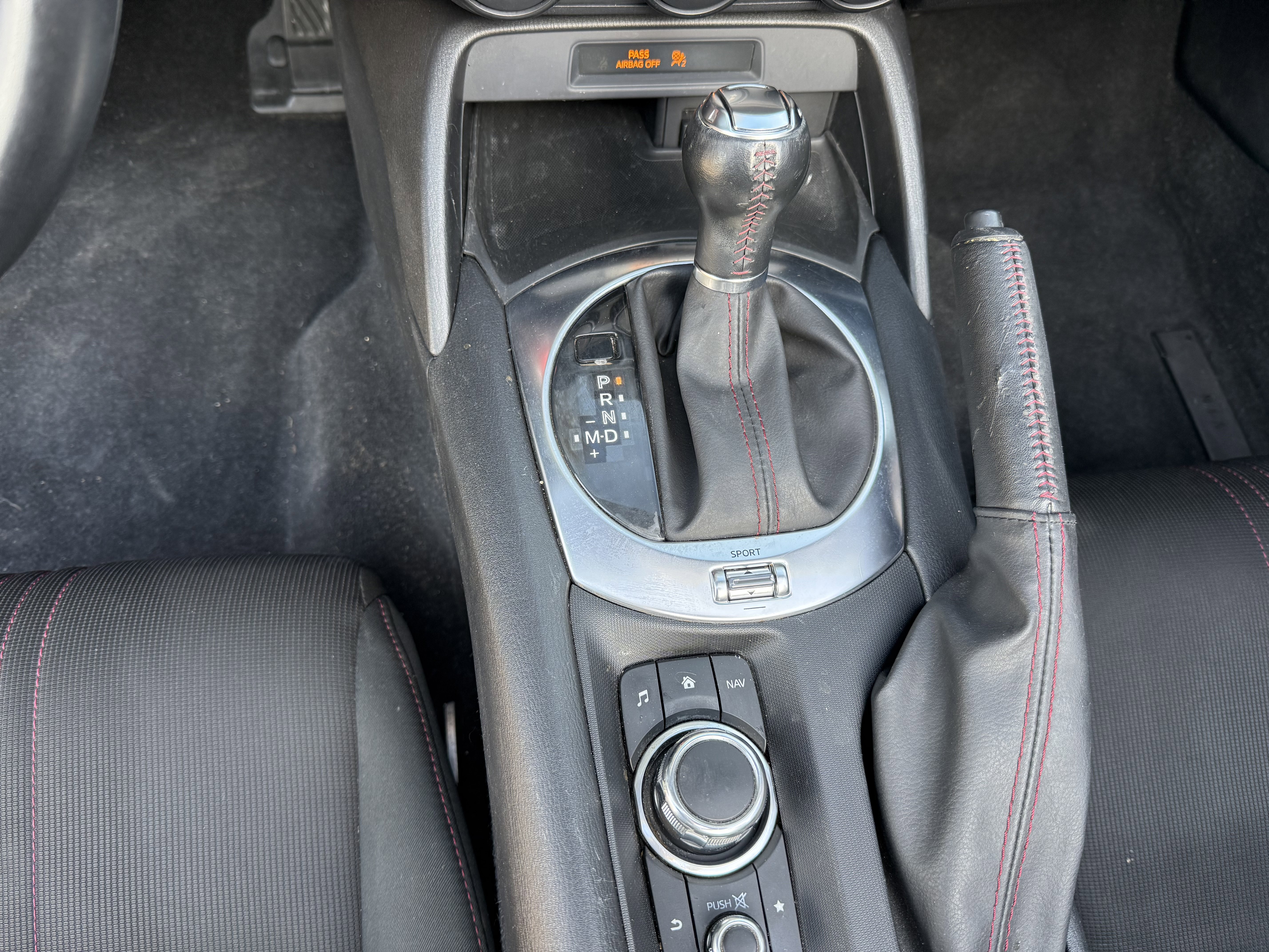 Used 2016 MAZDA MX-5 Miata Club RWD image 16