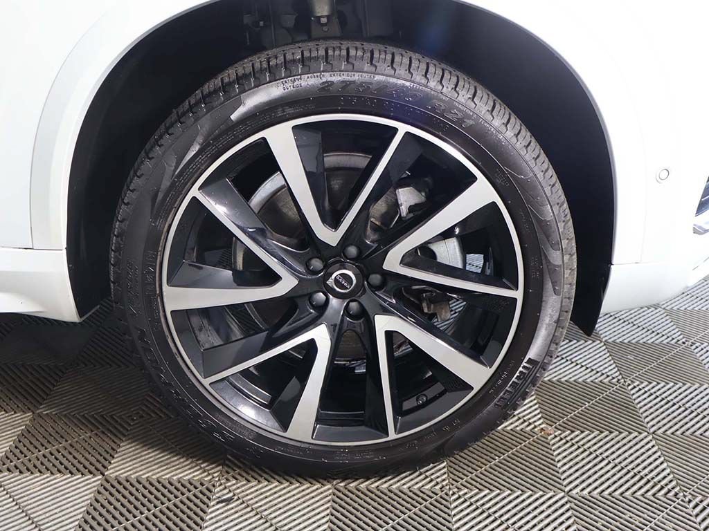 Used 2025 Volvo XC90 B5 Plus AWD/4WD image 27