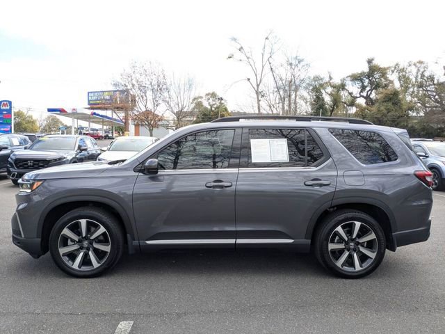 Certified 2025 Honda Pilot Touring image 11