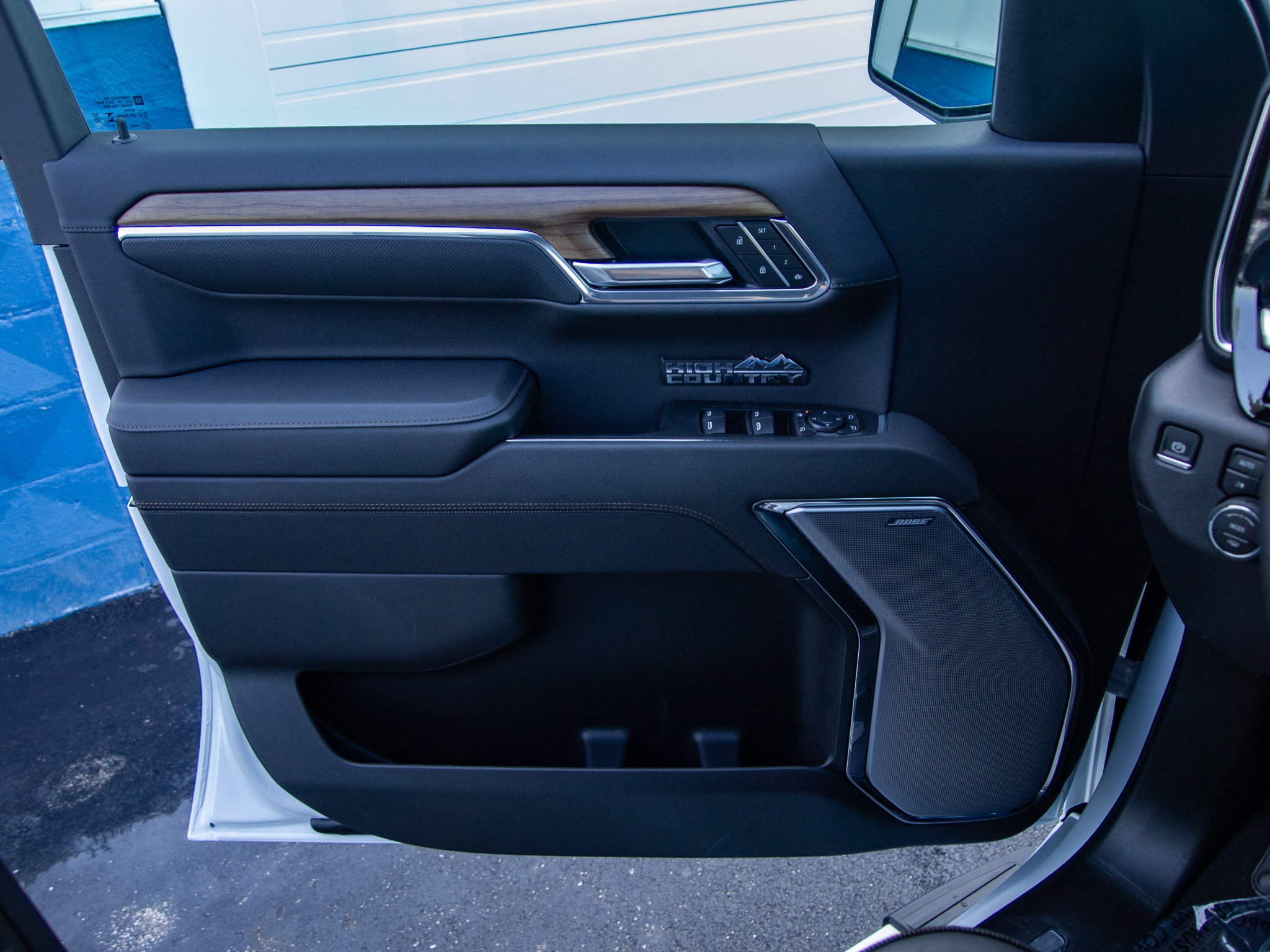 New 2026 Chevrolet Silverado 1500 High Country w/ Technology Package AWD/4WD image 11