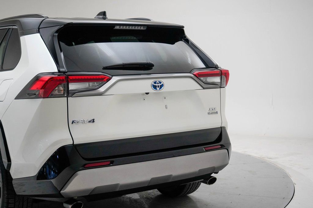 Used 2022 Toyota RAV4 XSE image 8