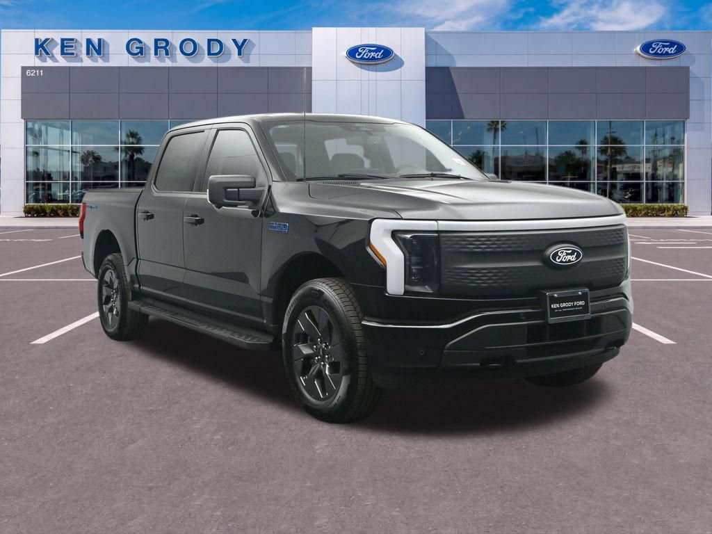 New 2025 Ford F150 Lightning Flash AWD/4WD image 1