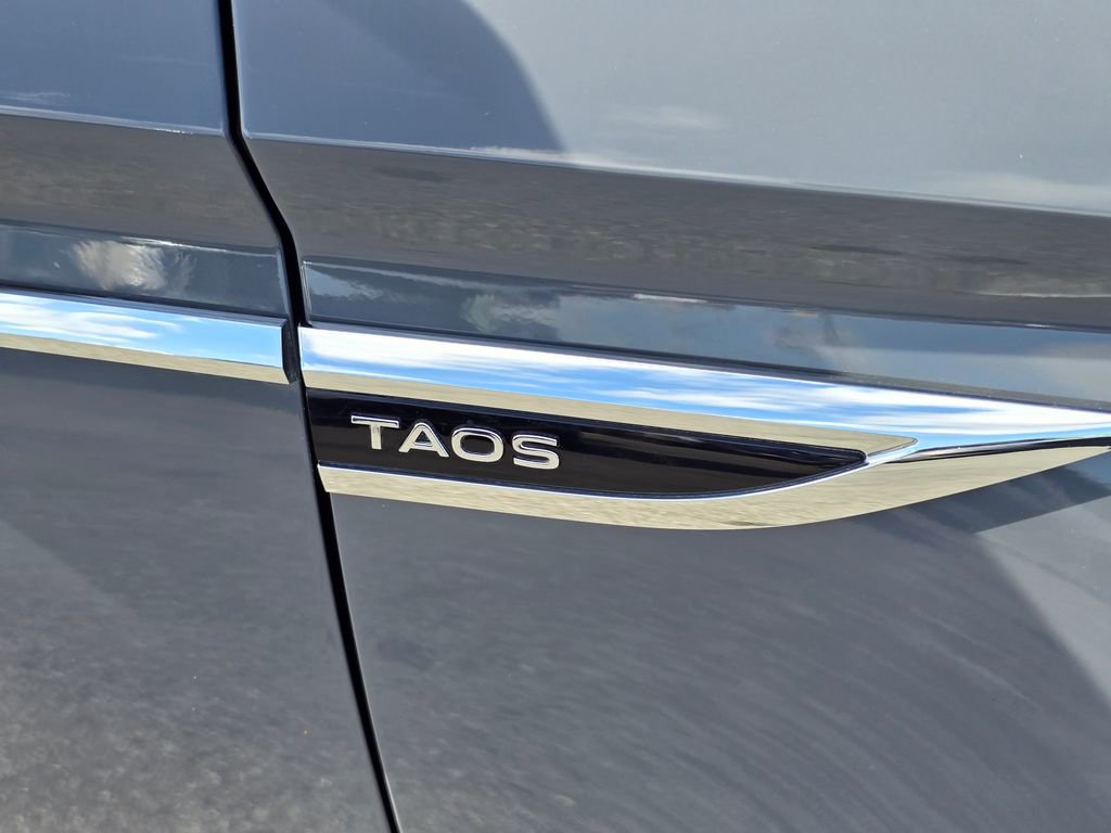 Used 2022 Volkswagen Taos SE image 26