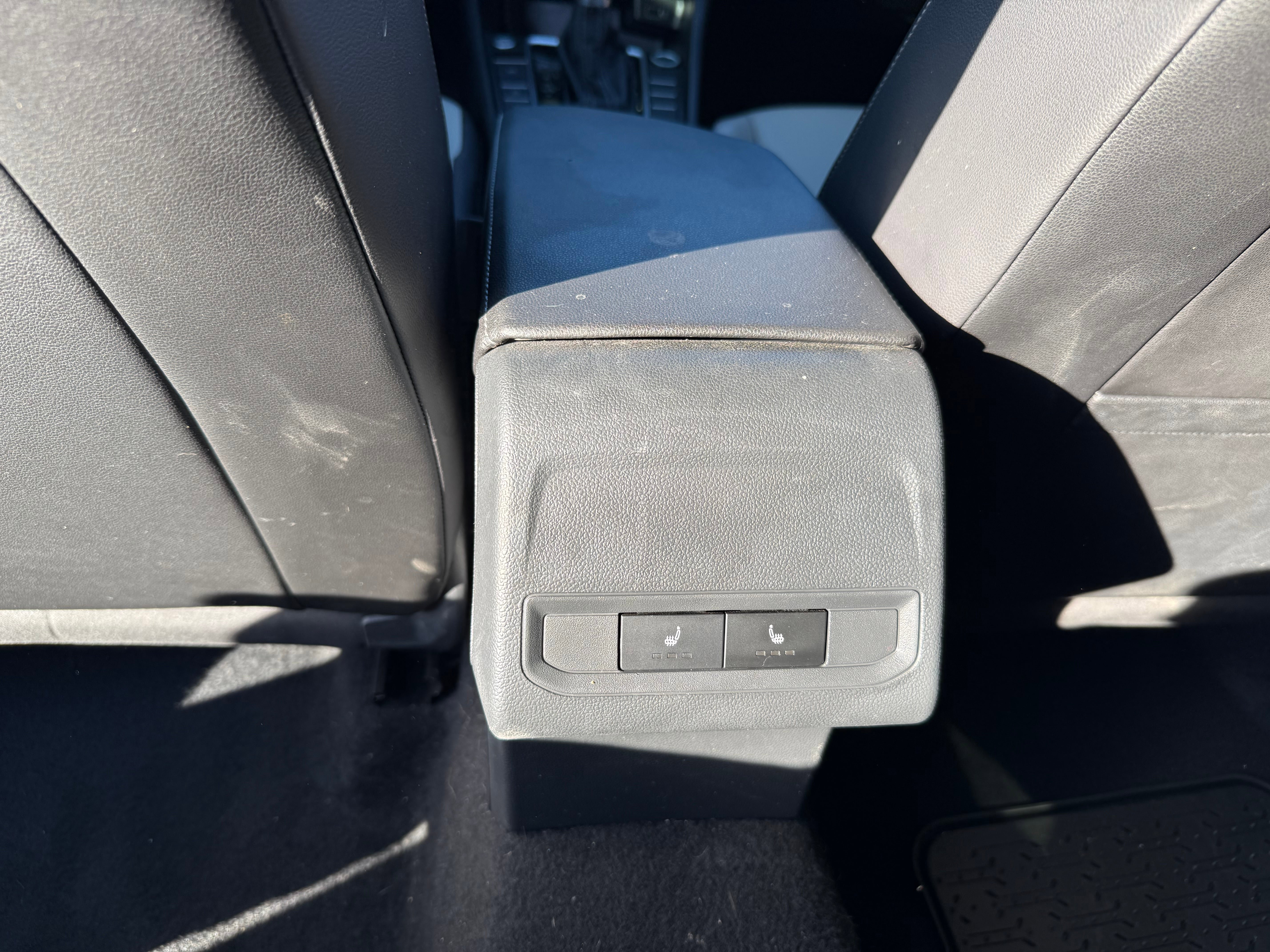 Used 2019 Volkswagen Jetta R-Line FWD image 10
