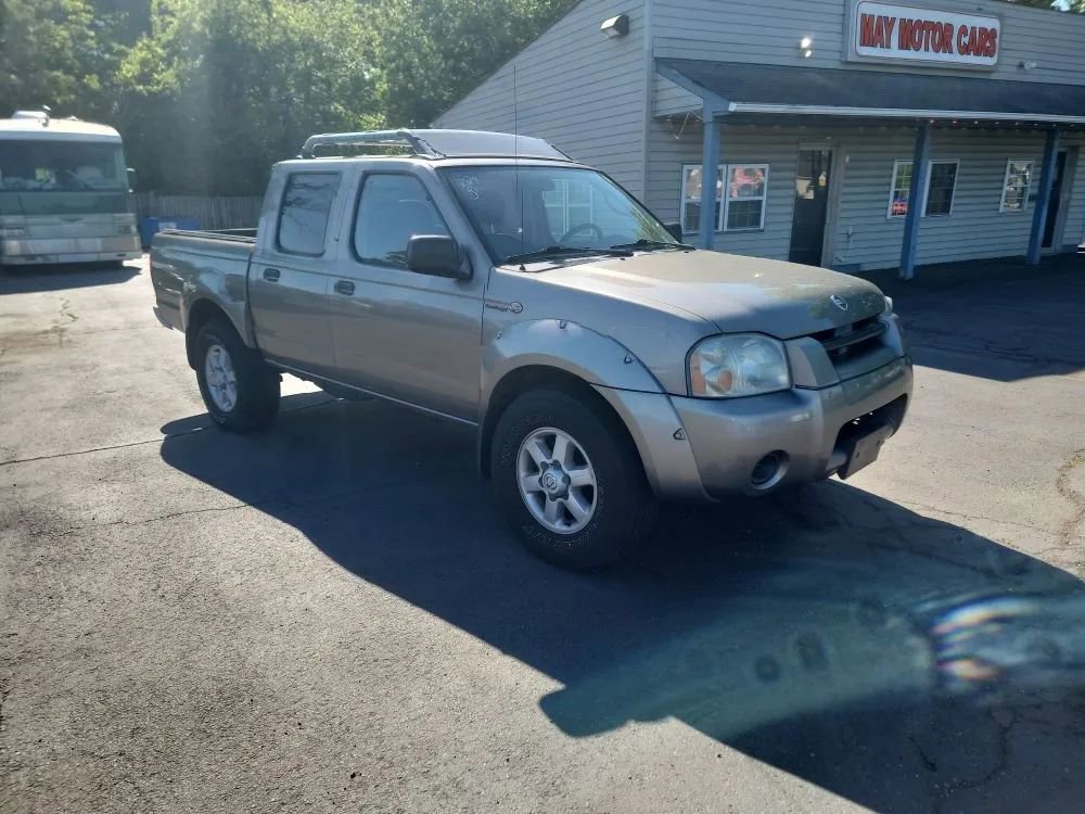 Used 2004 Nissan Frontier S/C AWD/4WD image 3