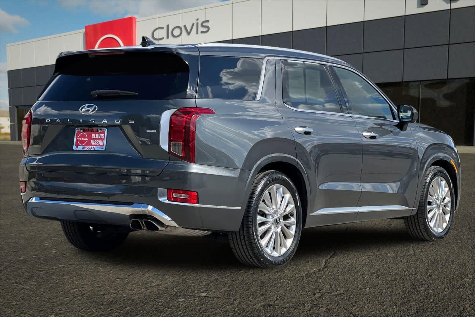Used 2020 Hyundai Palisade Limited image 7