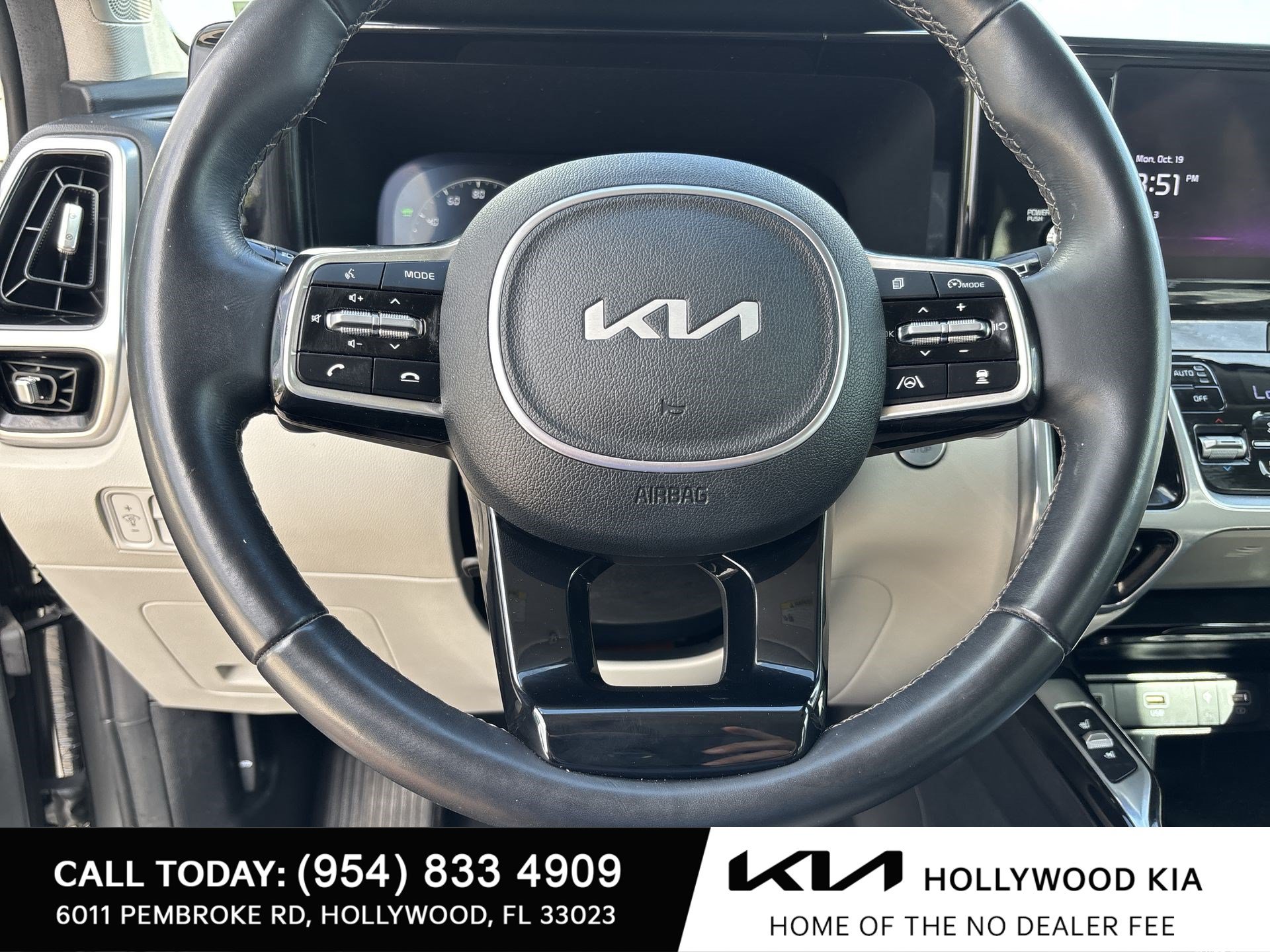 Used 2023 Kia Sorento SX Prestige w/ Panoramic Sunroof Package AWD/4WD image 11