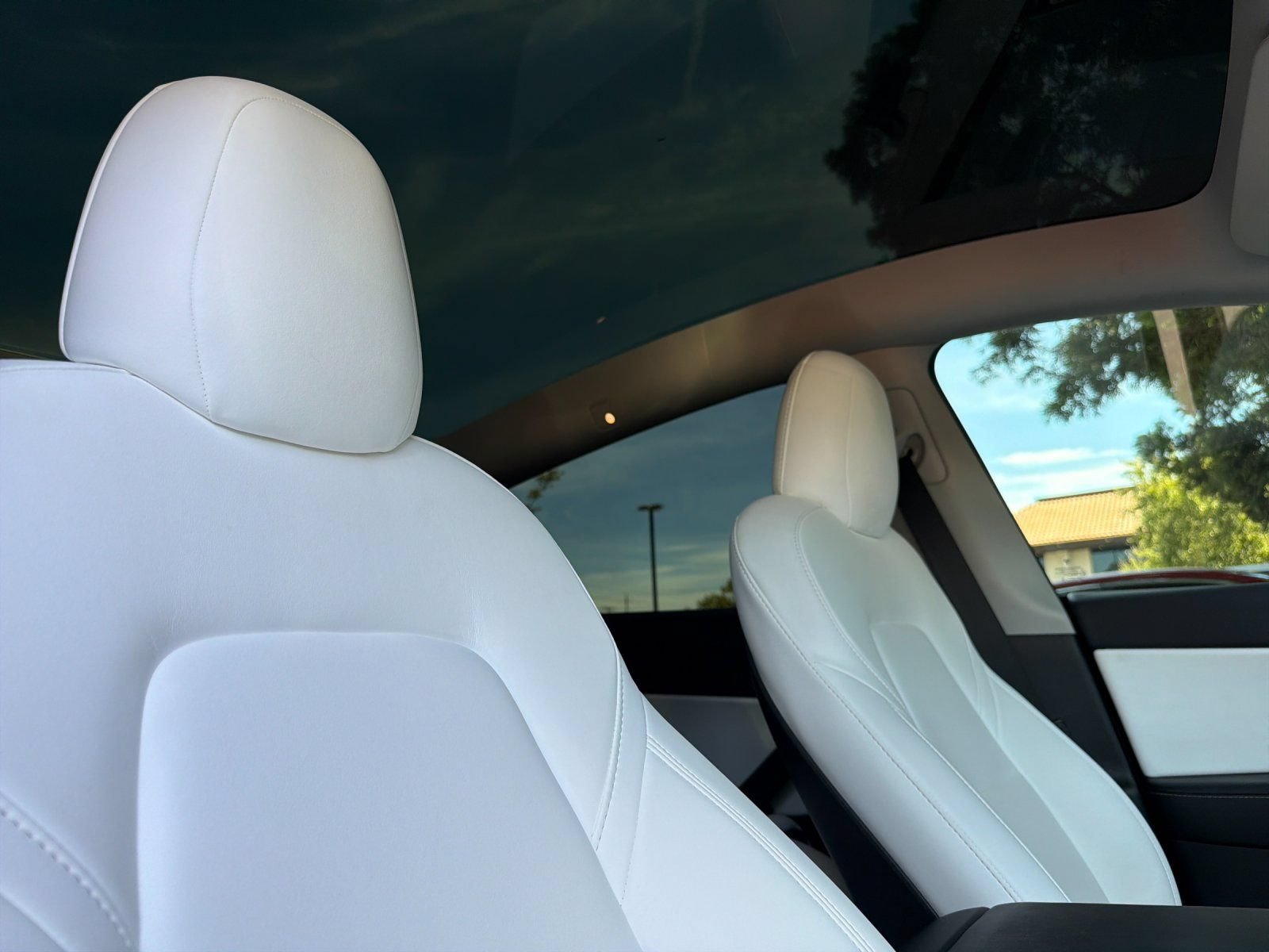 Used 2022 Tesla Model Y Performance AWD/4WD image 15
