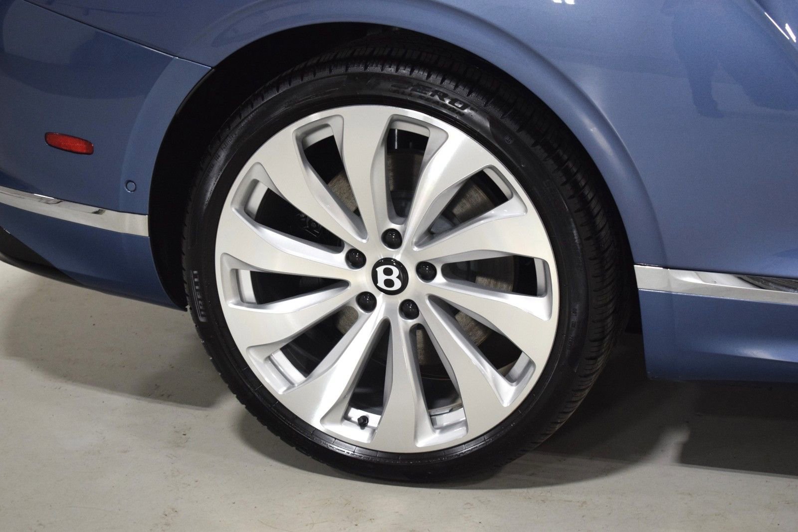 New 2026 Bentley Continental GTC AWD/4WD image 6