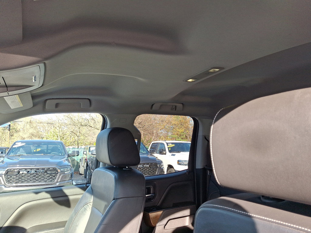 Used 2018 Chevrolet Silverado 1500 LTZ image 24