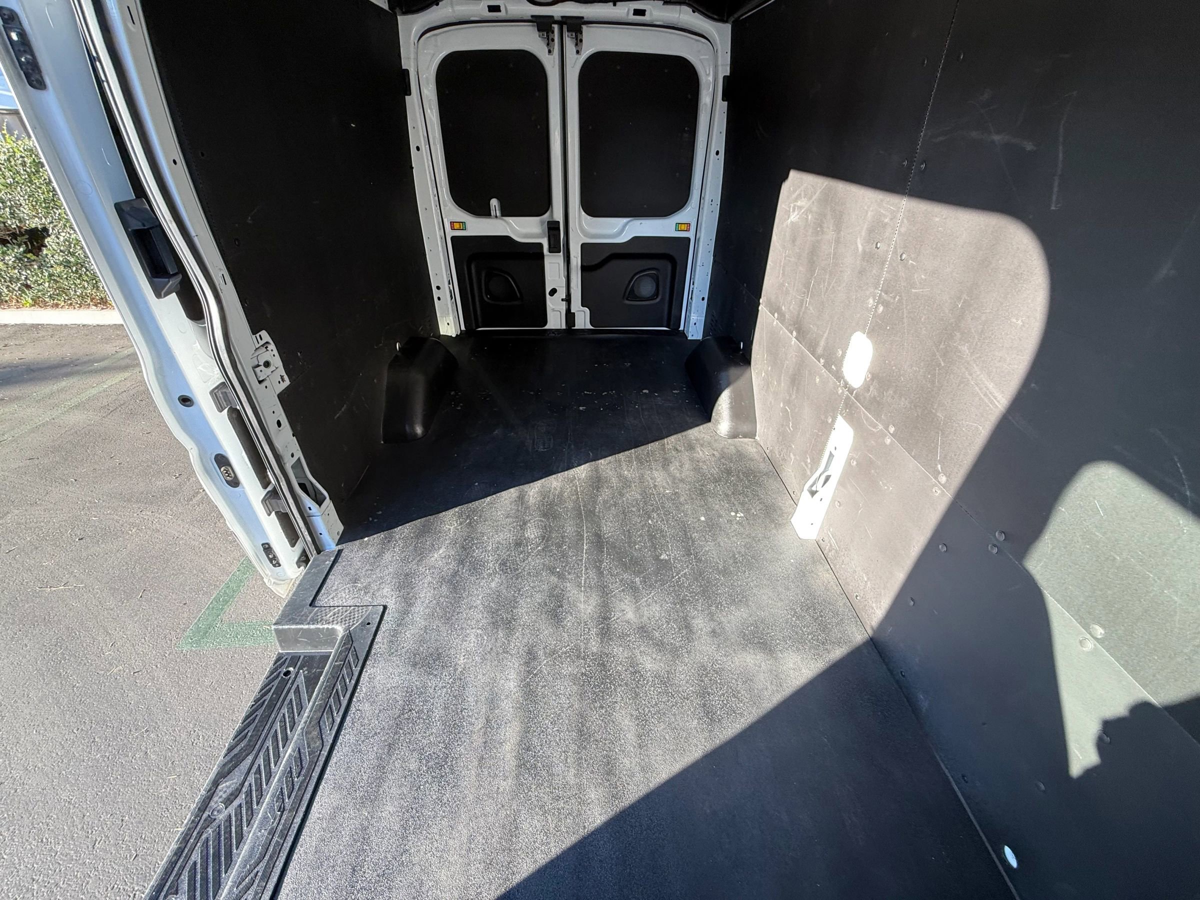 Used 2023 Ford Transit 250 Medium Roof AWD w/ Load Area Protection Package image 12