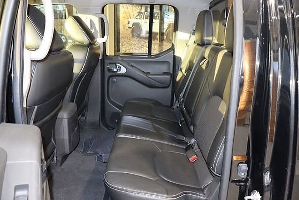 Used 2021 Nissan Frontier PRO-4X w/ Pro-4x Utility Package AWD/4WD image 14