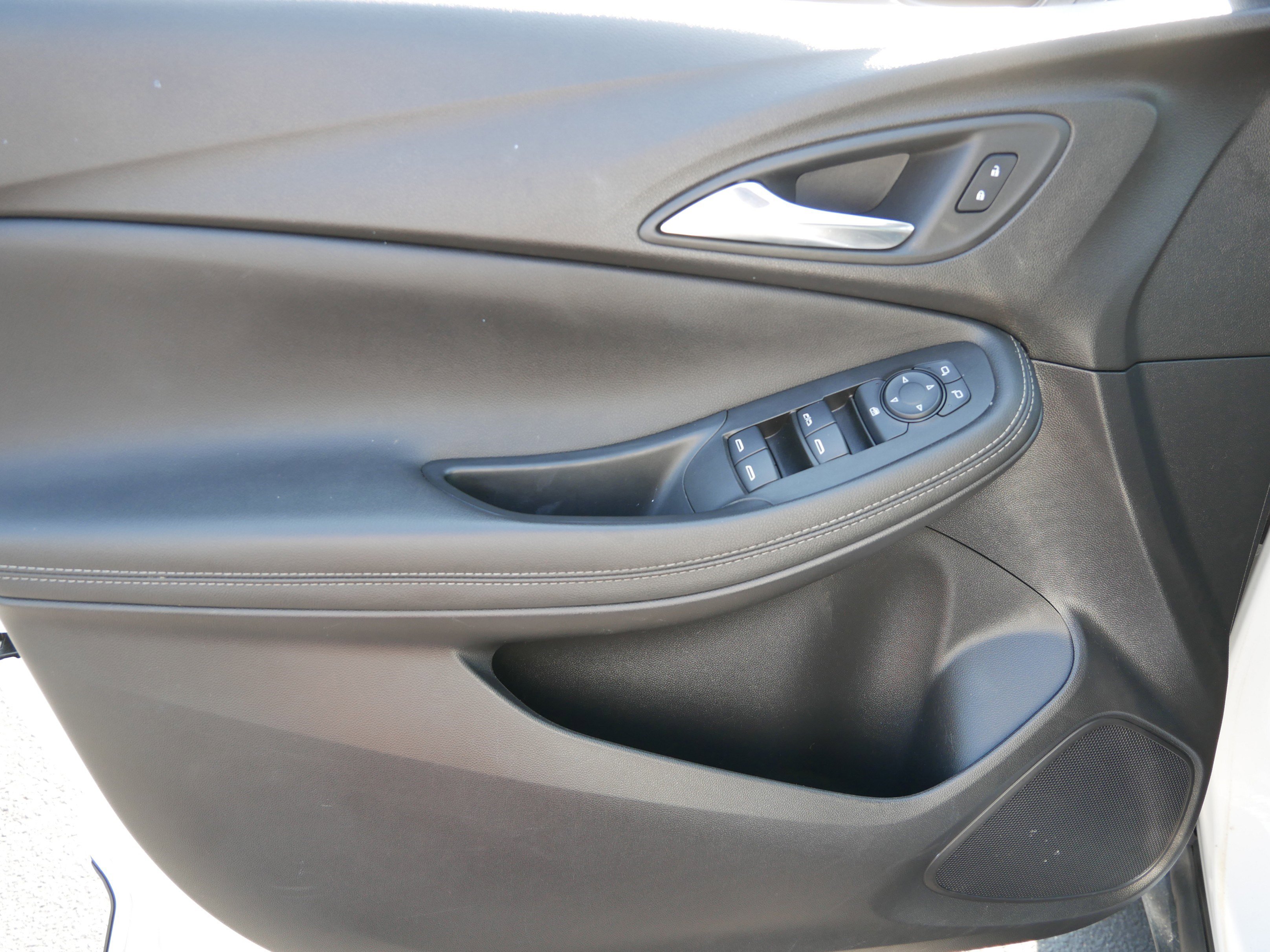 Used 2022 Buick Encore GX Preferred w/ Cold Weather Comfort Package image 31