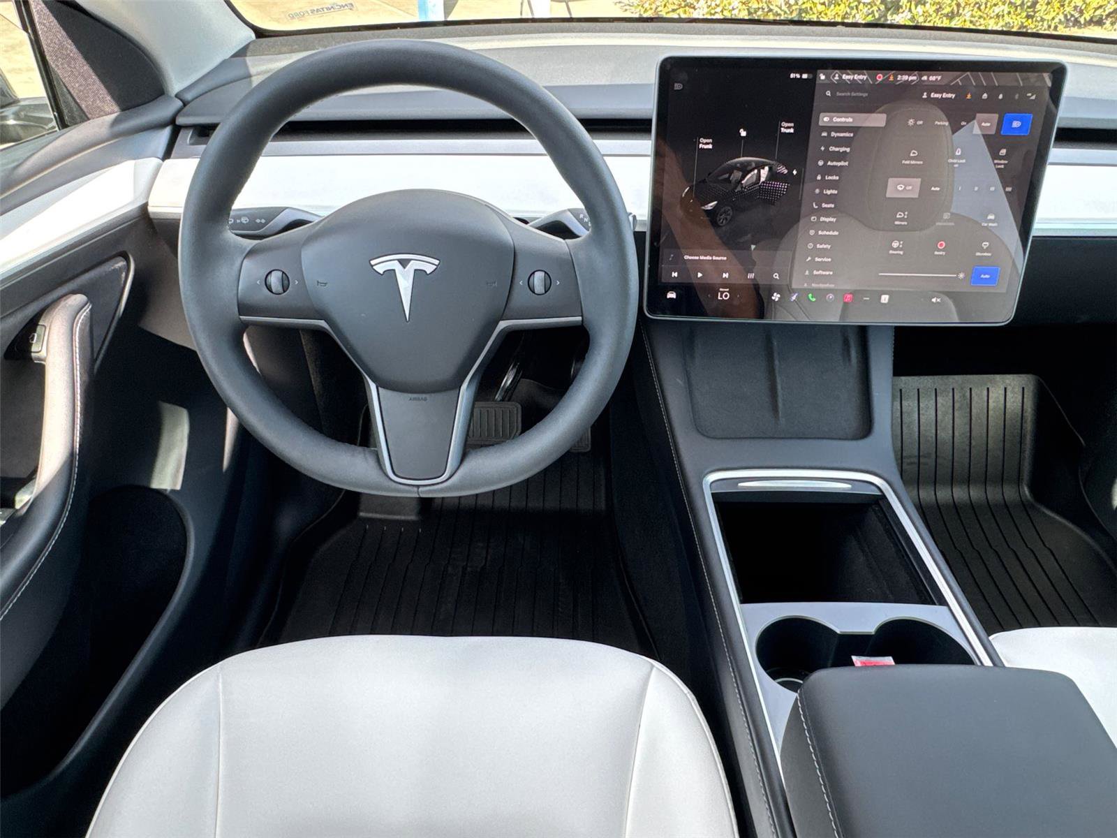 Used 2025 Tesla Model Y Long Range AWD/4WD image 24