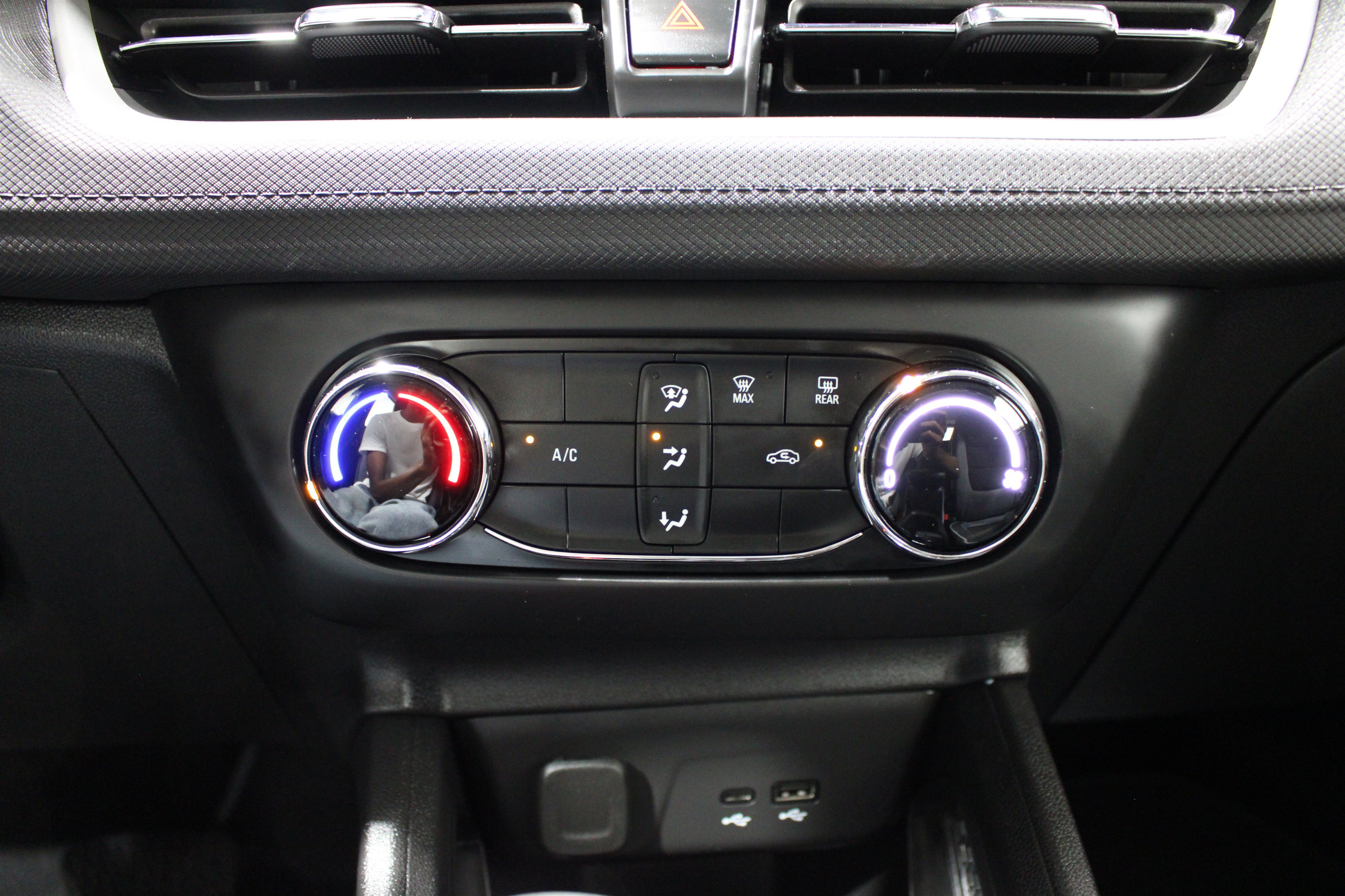 Used 2026 Chevrolet TrailBlazer LS FWD image 17