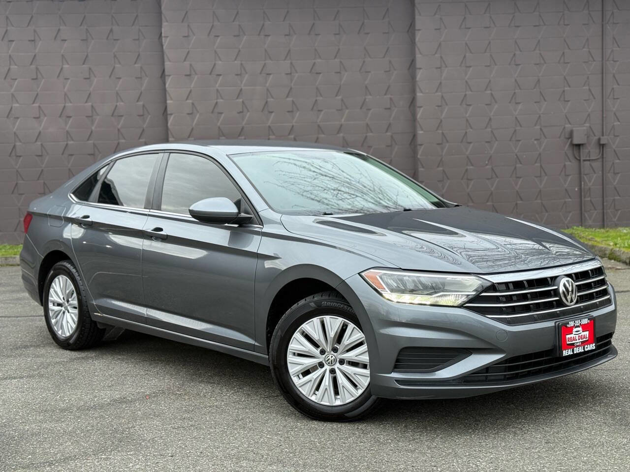Used 2019 Volkswagen Jetta S image 3