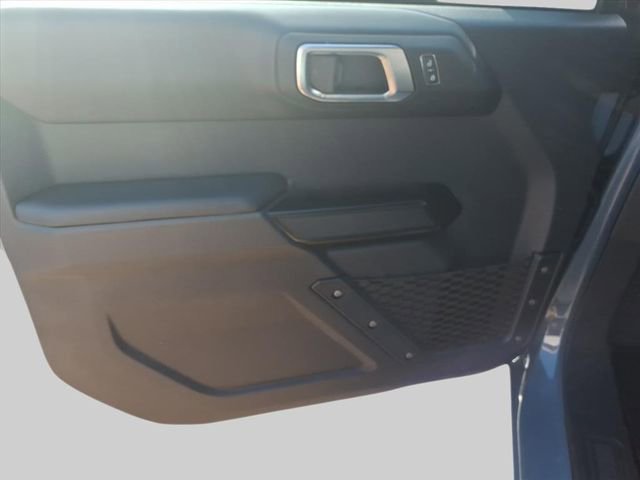 Used 2025 Ford Bronco Outer Banks image 13