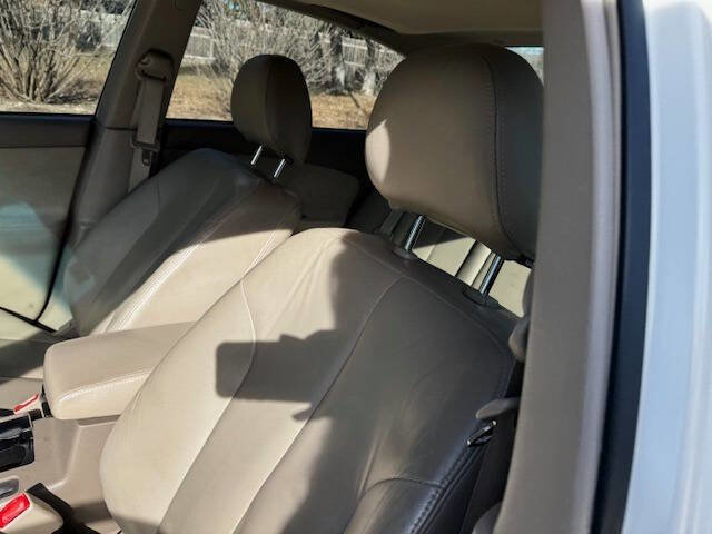 Used 2005 Nissan Altima 3.5 SE w/ (V01) Leather Pkg FWD image 34