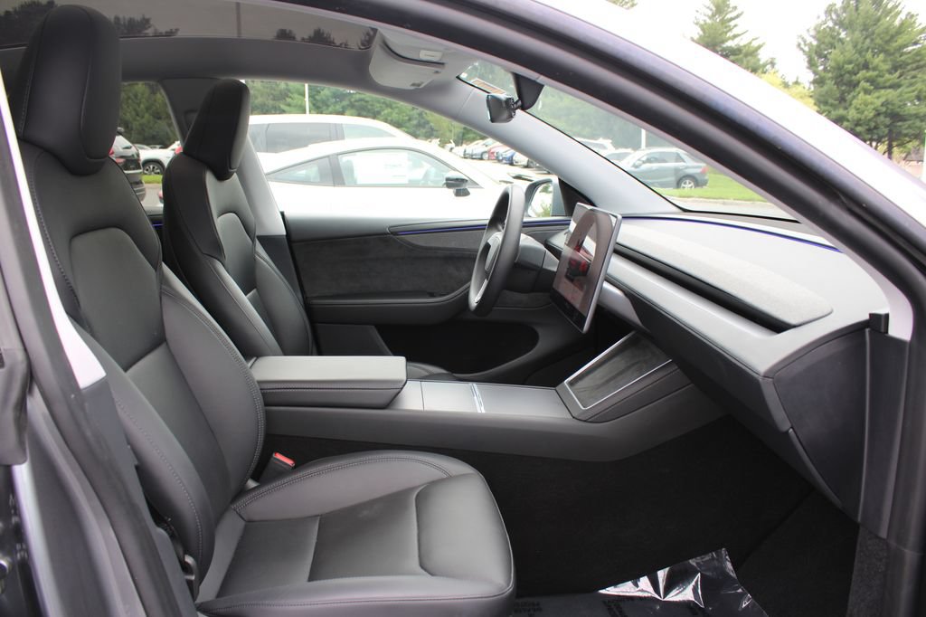 Used 2026 Tesla Model Y Long Range AWD/4WD image 13