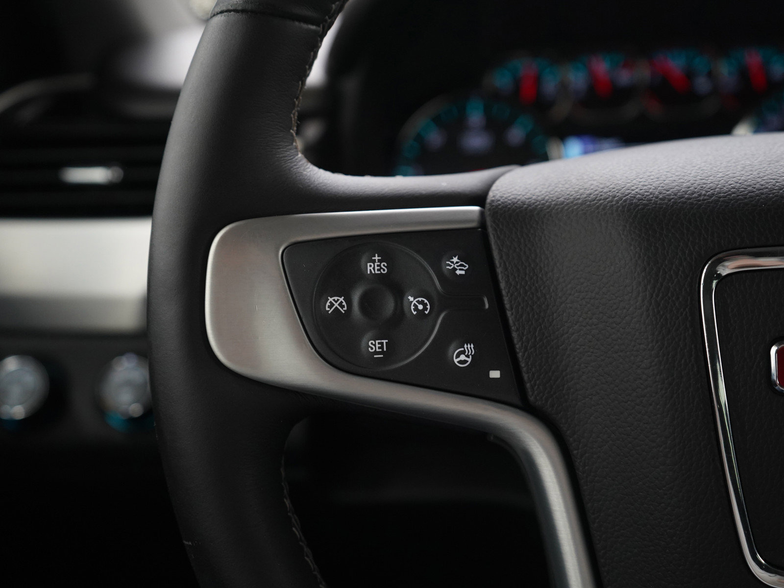 Used 2017 GMC Yukon XL SLT image 29