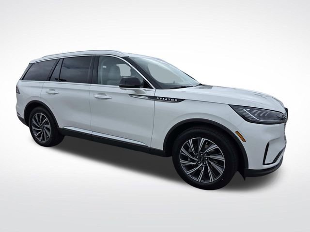 New 2026 Lincoln Aviator 2WD image 1