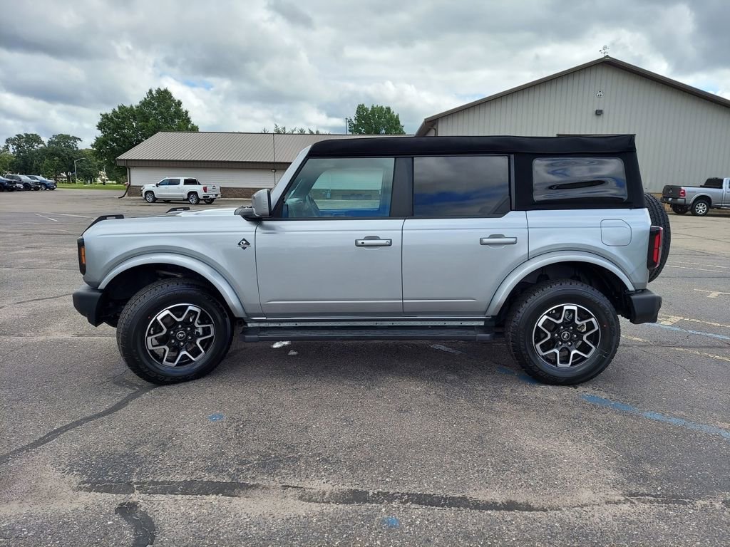 Used 2023 Ford Bronco Outer Banks image 10