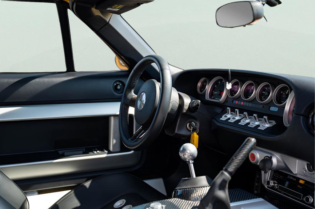 Used 2006 Ford GT RWD image 36