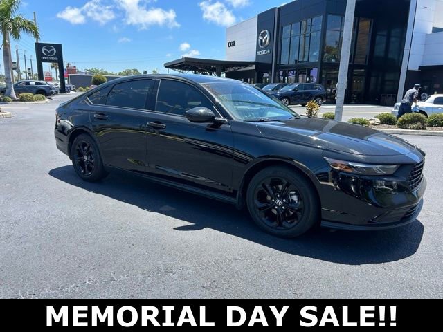 Used 2025 Honda Accord SE image 1