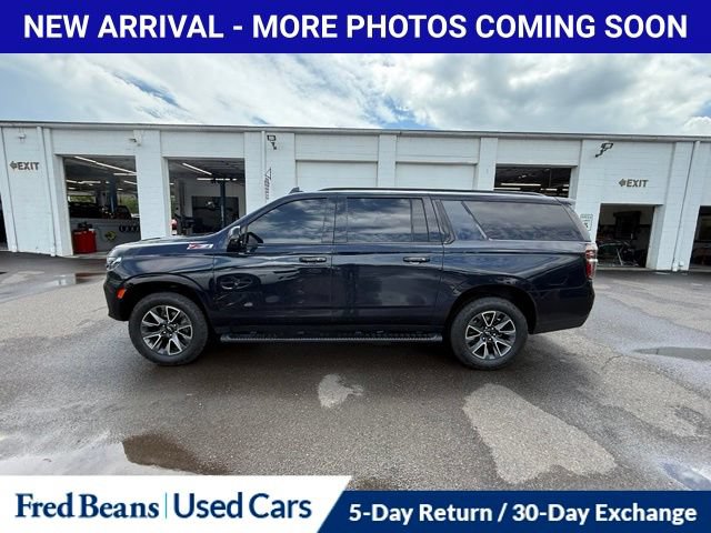 Used 2023 Chevrolet Suburban Z71 w/ Luxury Package AWD/4WD image 31