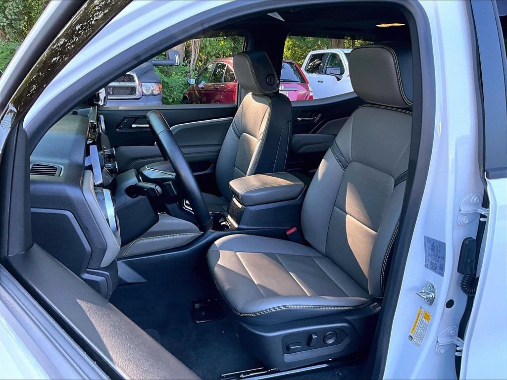 Used 2024 Chevrolet Colorado ZR2 w/ ZR2 Convenience Package III AWD/4WD image 10