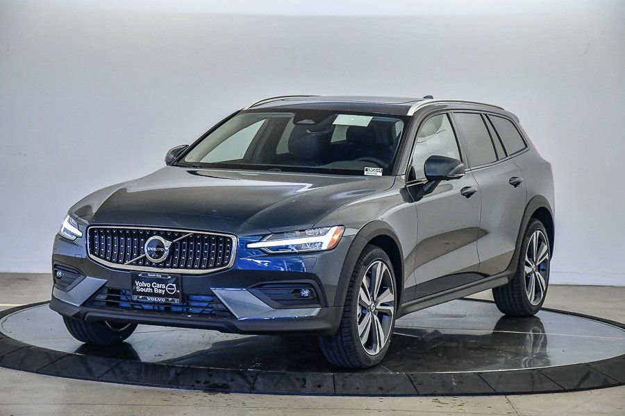 New 2026 Volvo V60 B5 Cross Country Plus w/ Climate Package image 1