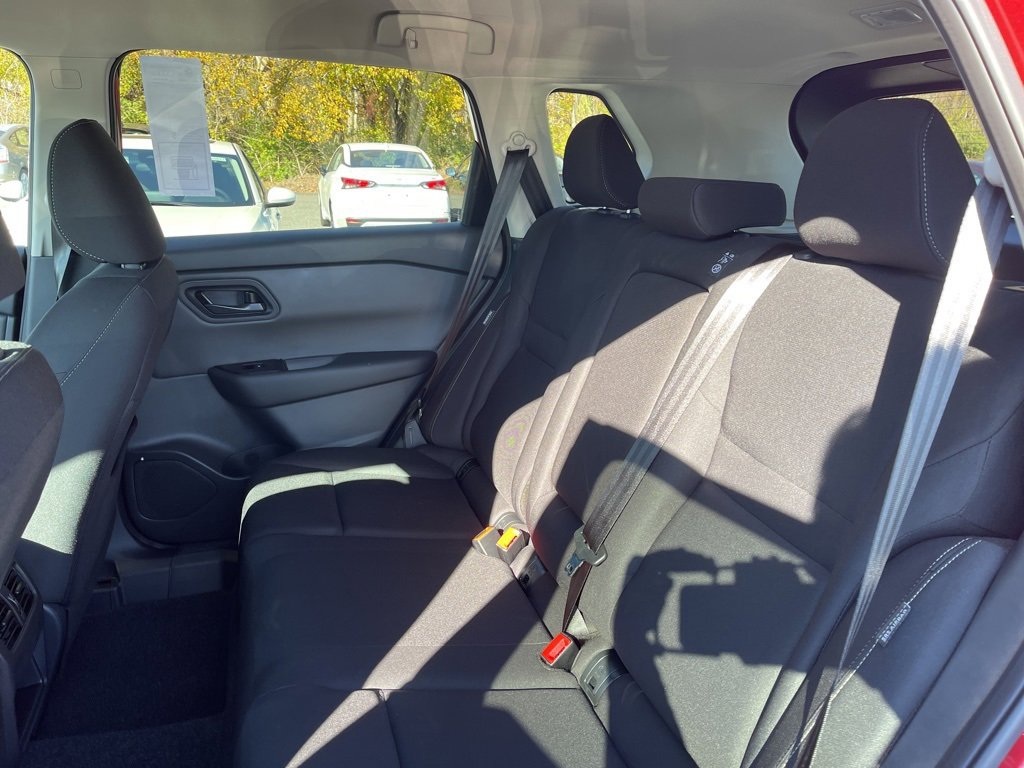 New 2026 Nissan Rogue S image 17