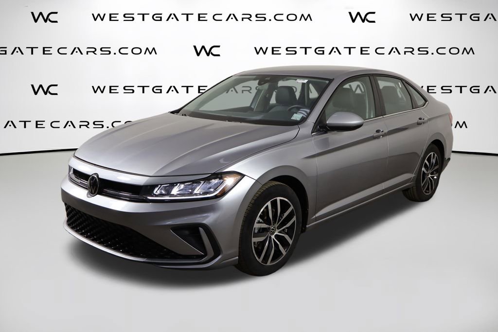 Used 2025 Volkswagen Jetta SE image 1