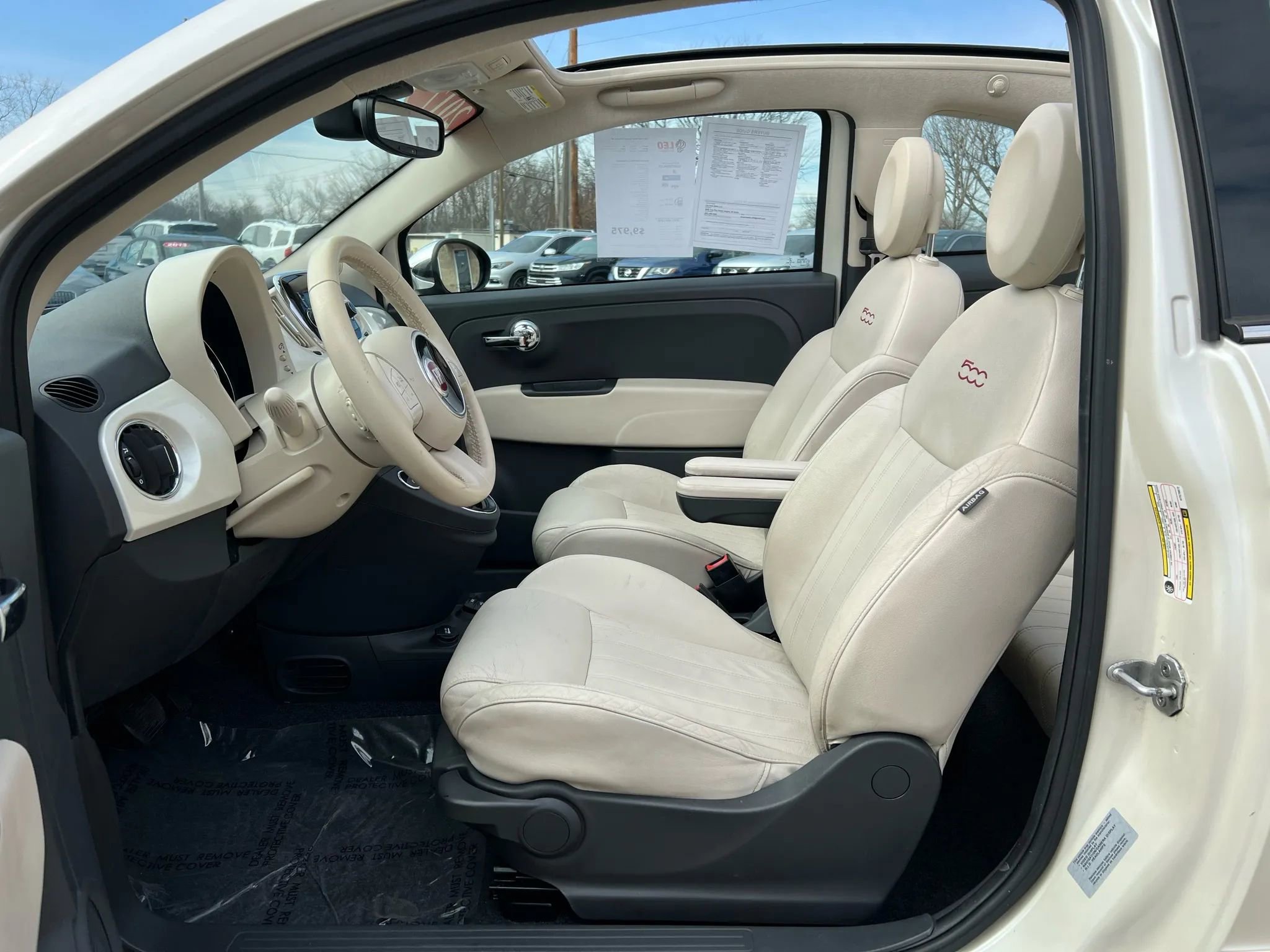 Used 2017 FIAT 500 Lounge image 17