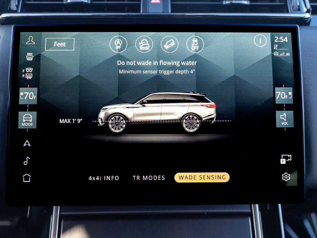 Certified 2026 Land Rover Range Rover Velar Dynamic SE AWD/4WD image 28