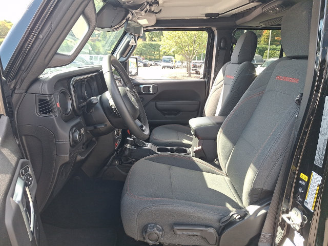 Used 2025 Jeep Wrangler Unlimited Rubicon AWD/4WD image 2