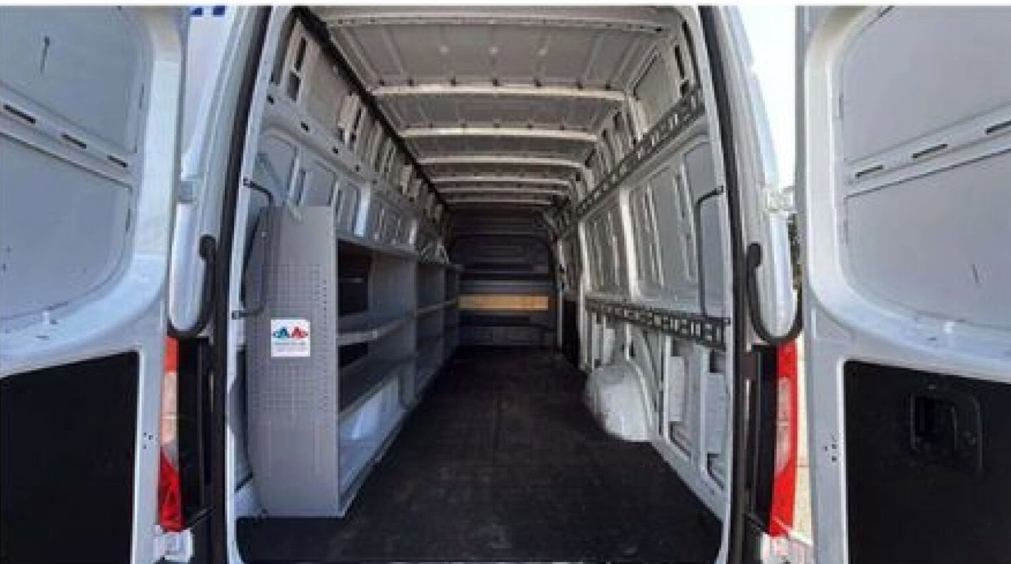 Used 2021 Freightliner Sprinter 2500 image 20