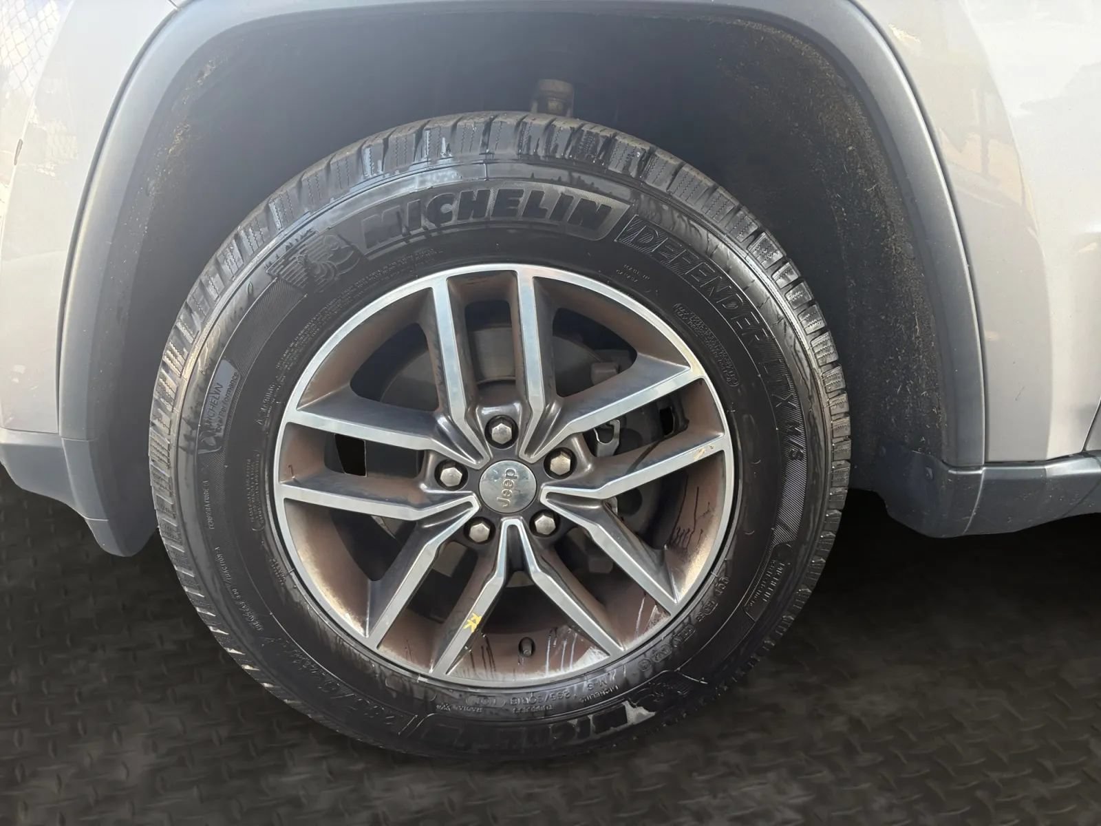Used 2018 Jeep Grand Cherokee Limited AWD/4WD image 36