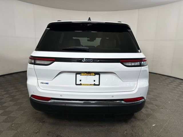 Used 2023 Jeep Grand Cherokee 4WD 4xe w/ Luxury Tech Group II image 4