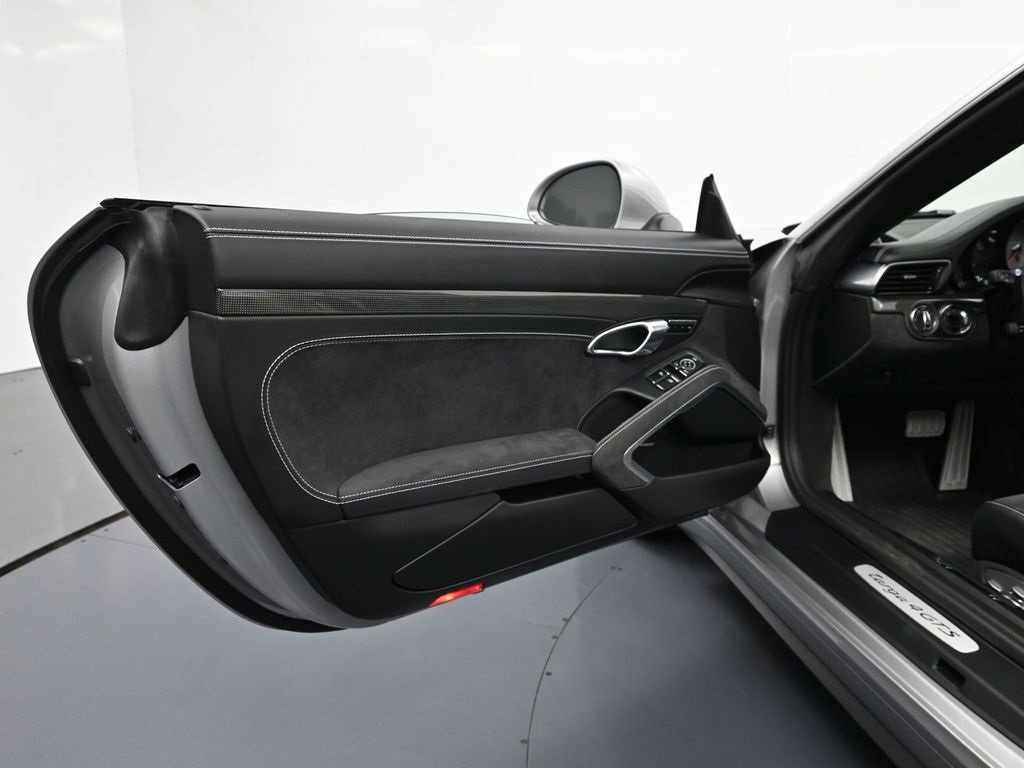 Certified 2019 Porsche 911 Targa 4 GTS image 14