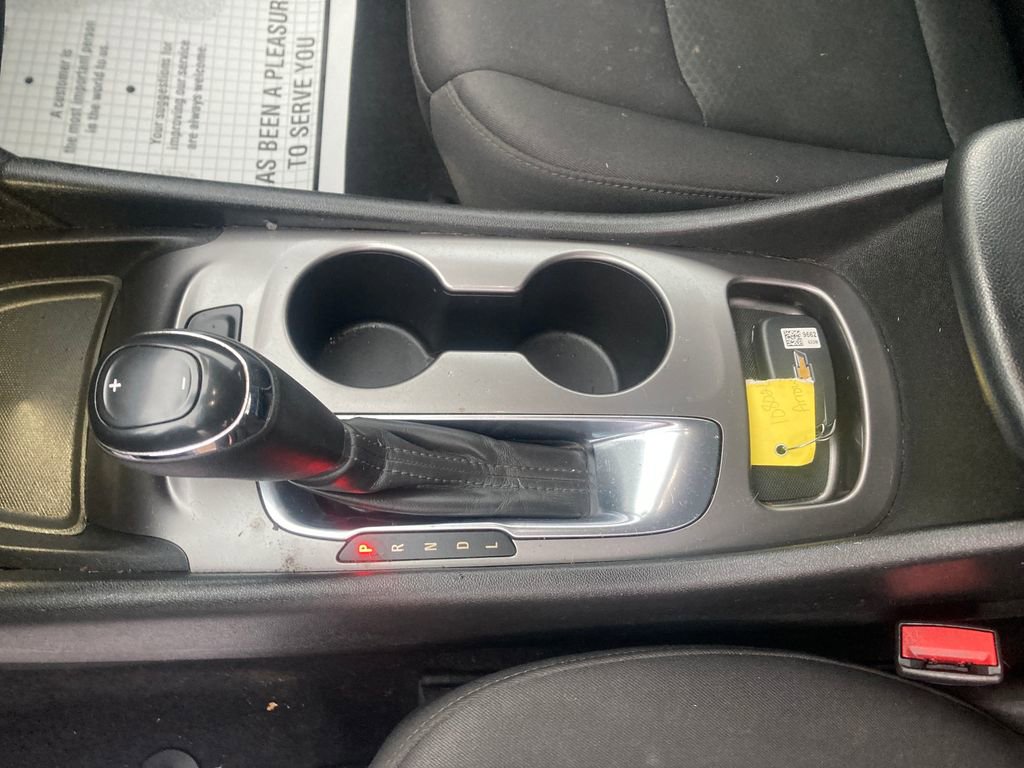 Used 2017 Chevrolet Malibu LS image 30