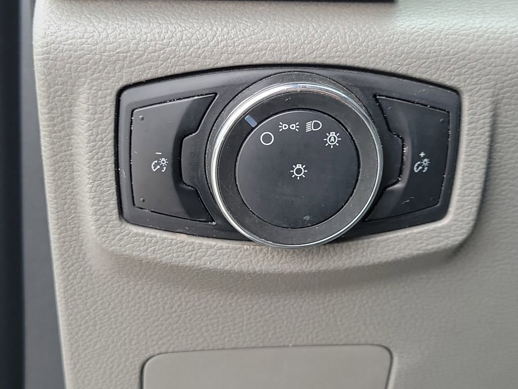 Used 2021 Ford F550 4x4 Regular Cab Super Duty image 27