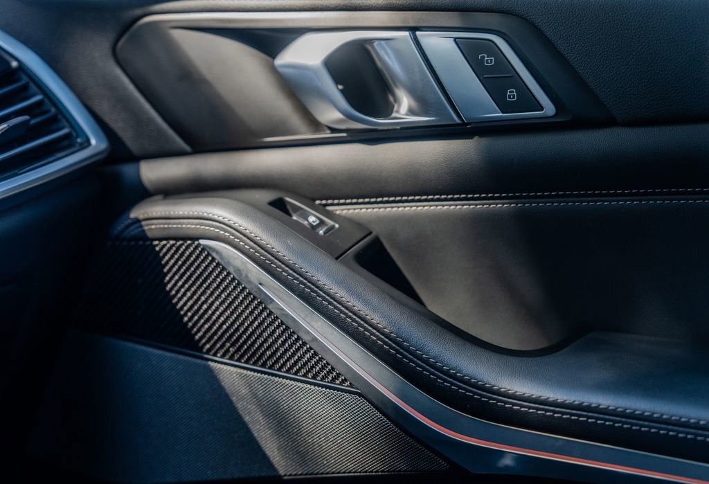 Used 2023 BMW X5 M50i w/ Executive Package image 15