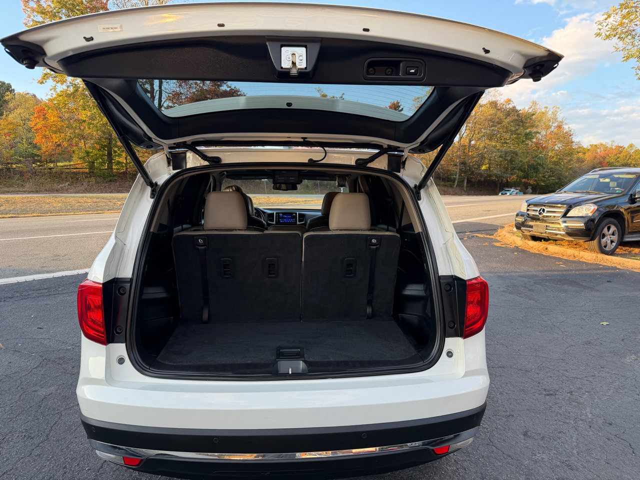 Used 2016 Honda Pilot Touring image 30