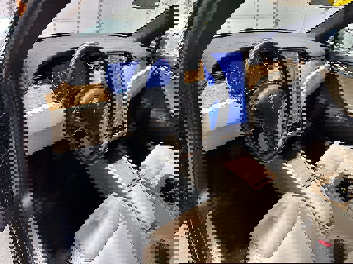 Used 2020 Tesla Model S Long Range image 25